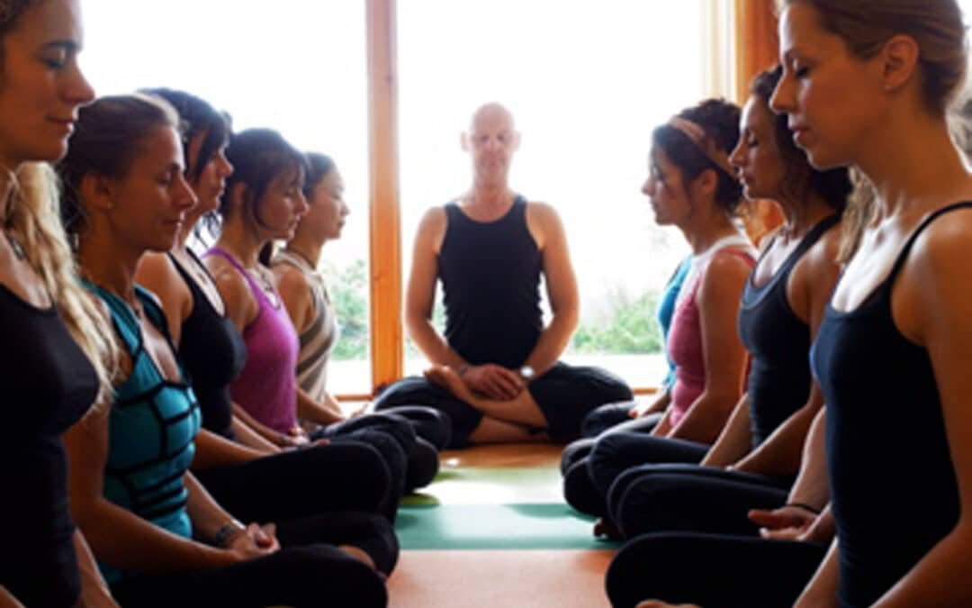 Stepping into Spring – Mood Boosting ways to Refresh your Mind & Energy